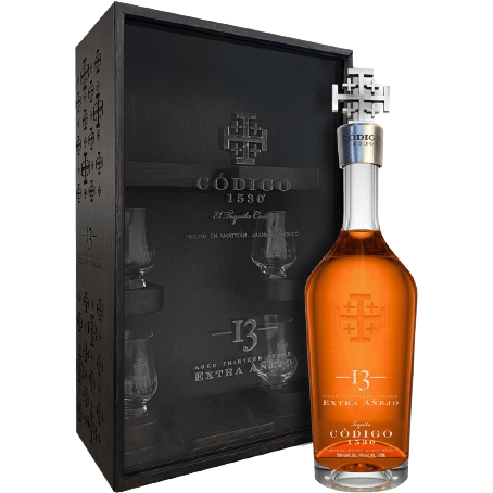 Código 1530 13-year-aged Extra Añejo tequila with Glasses Gift Set